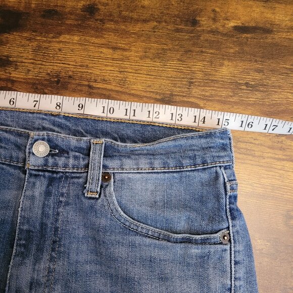 Levi's Jeans 31x32 Measures 30x30 Slim Straight 513 Ripped Medium Light Wash - Picture 7 of 11